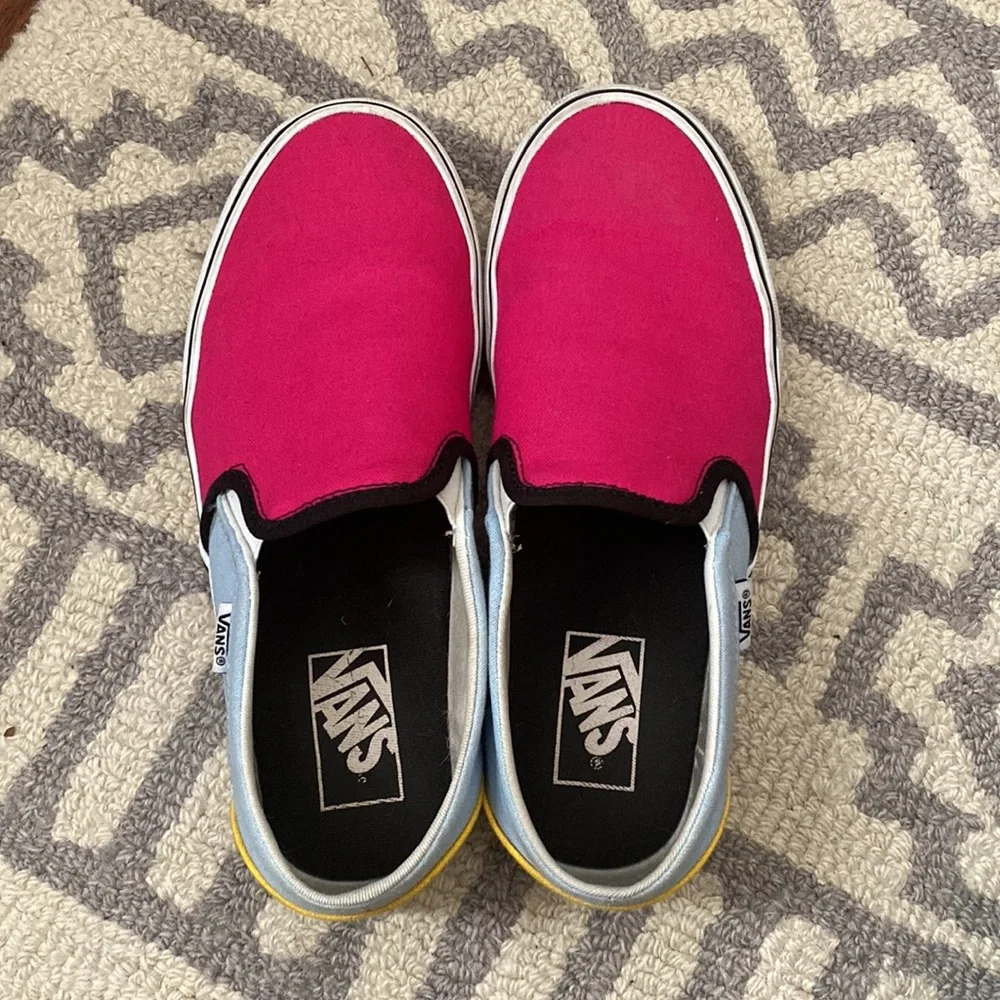 Classic Vans - Picture 2 of 4